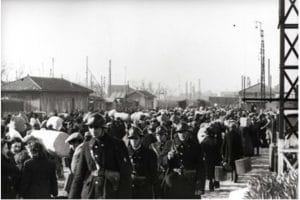 1 - Regroupement de la Résistance juive communiste 6 s11.pa1 .002 marseille gare 24janv43 MRJ MOI