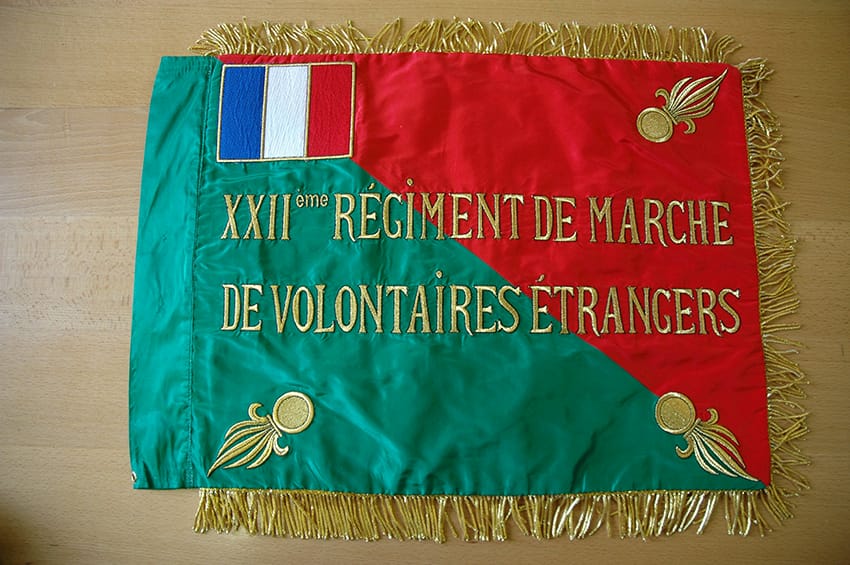 s3.pa1 .008 fanion engages MRJ MOI