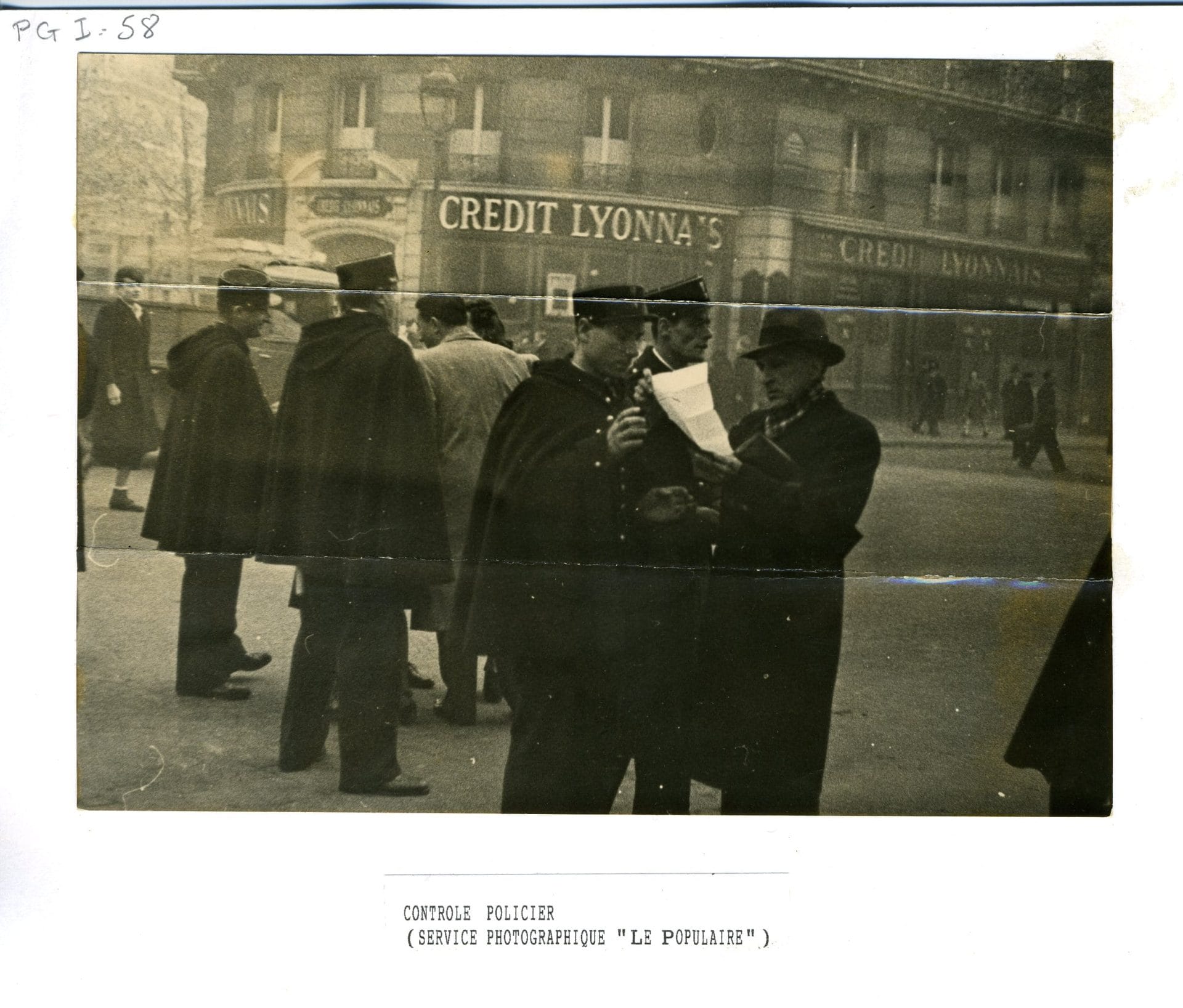 4 - Second statut des Juifs 45 s4.pa4 .017 controle identite paris min MRJ MOI