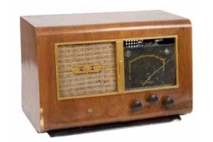 3 - Manifestations anti-hitlériennes et répression 7 s5.pa3 .003 poste radio MRJ MOI